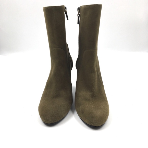 Stuart Weitzman "Vida" suede ankle booties color Truffle Size 8 - Picture 3 of 9